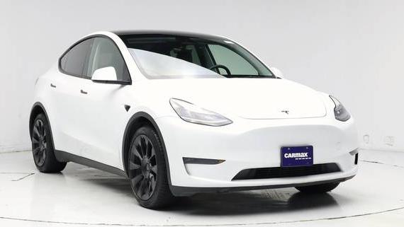 TESLA MODEL Y 2023 7SAYGDEE2PA070461 image